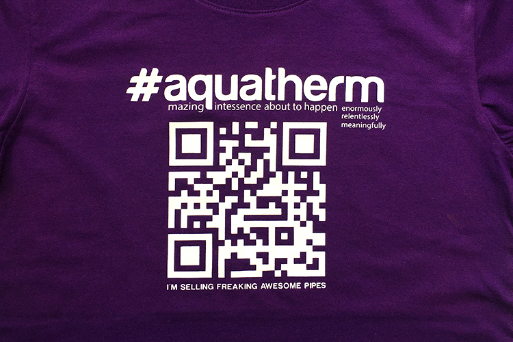 เสื้อทีมงาน เสื้อสกรีน qr code